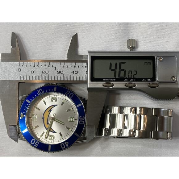 Los Angeles Chargers Sparo Key Style Men's Sports Watch Metal Band - Picture 3 of 4